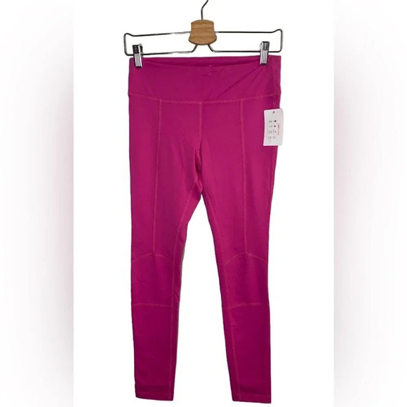 🏷️ NWT Tonic Elevar Made in Canada Leggings - Picture 1 of 6